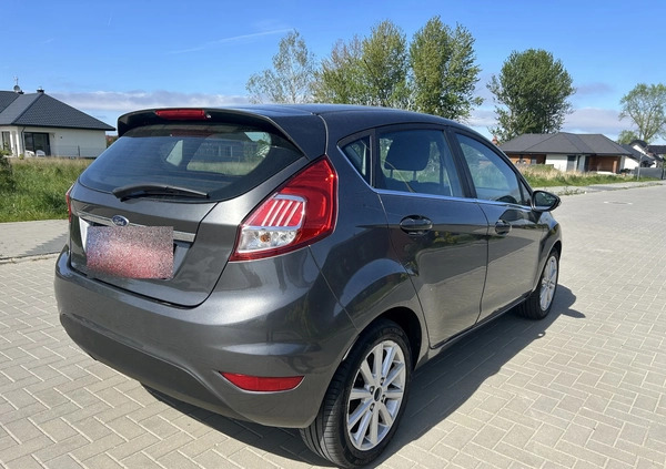 Ford Fiesta cena 30999 przebieg: 120000, rok produkcji 2017 z Rogoźno małe 137